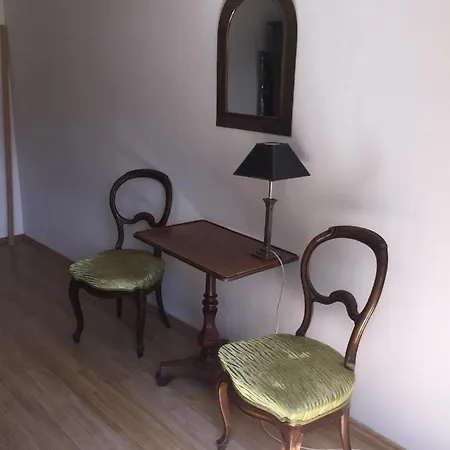 Apartment Stillvoll Wohnen Mit Fahrradweg Zum Festspielhaus